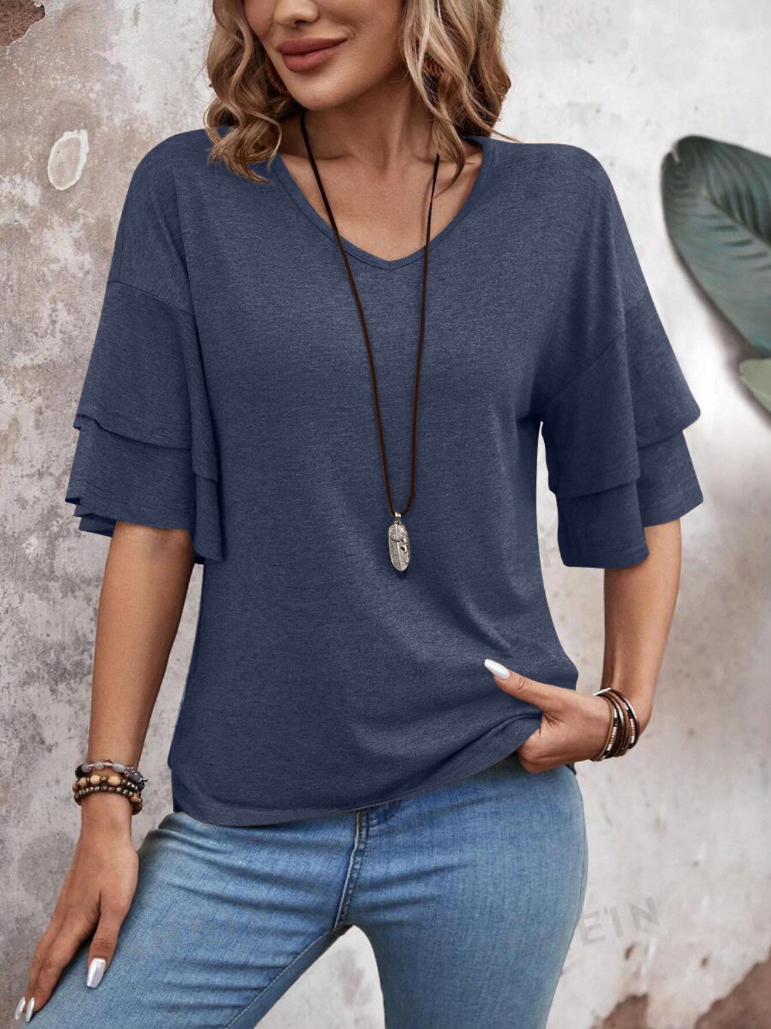 Zayira - Elegant half-sleeve blouse with layered ruffles