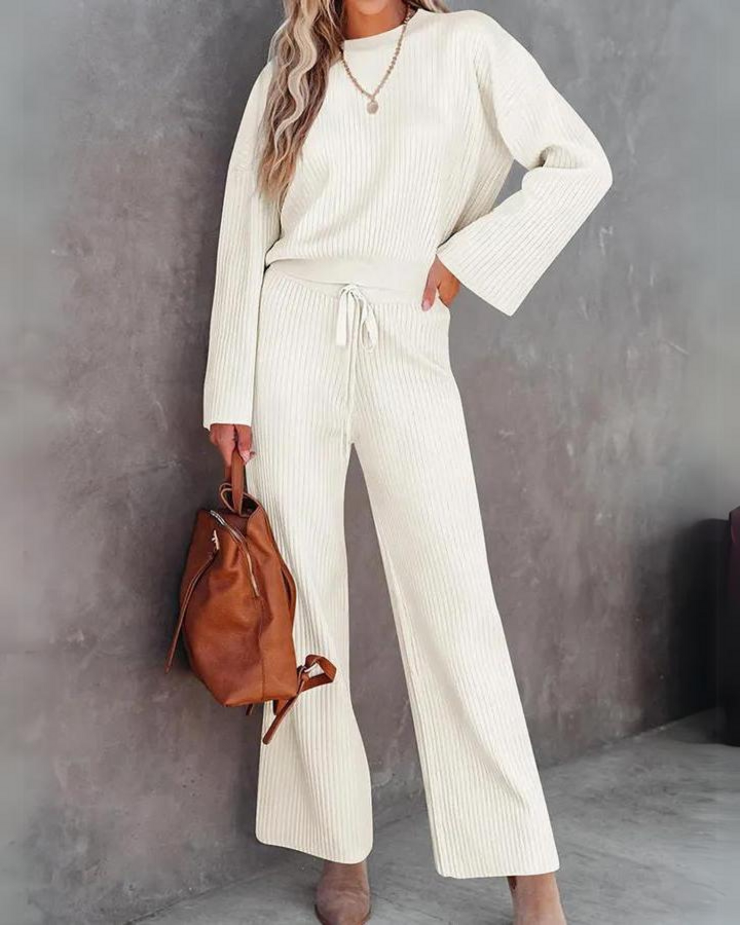 Verla - Elegant long-sleeve round neck top and trousers set