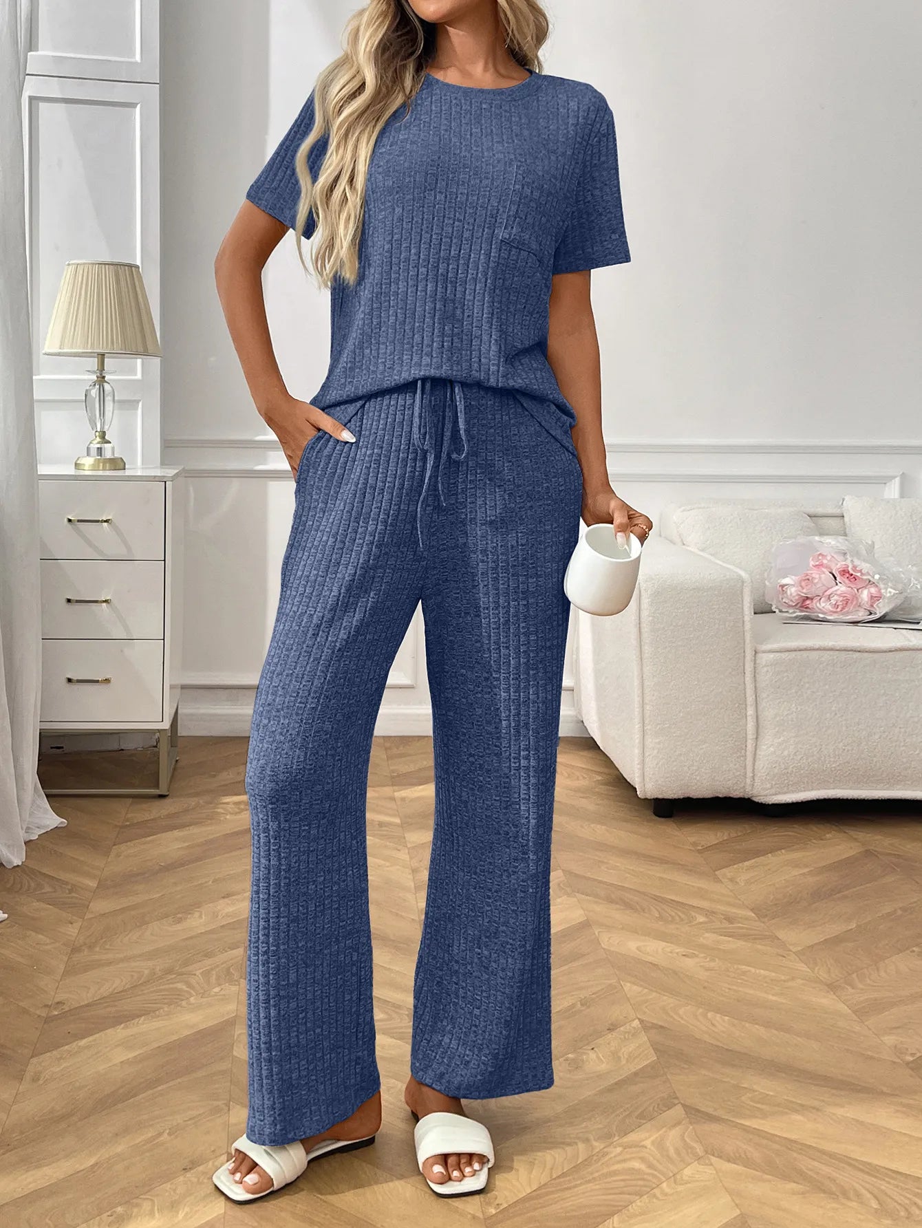 Helene - Elegant ribbed knit co-ord set with short-sleeve top and trousers