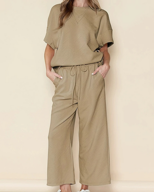 Tessie - Relaxed shirt and wide-leg trouser set