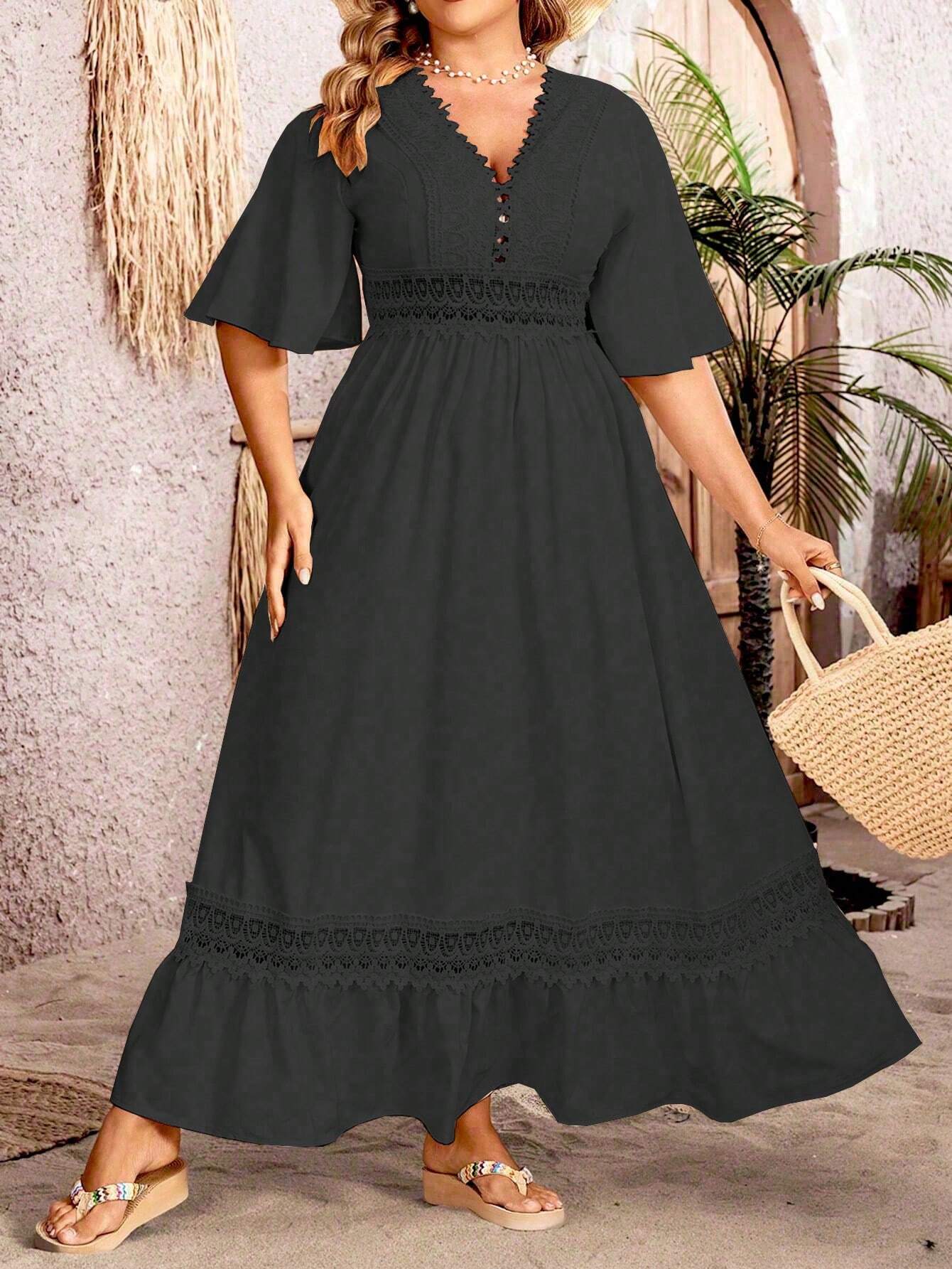 Charisse - Elegant maxi dress with V-neckline and A-line shape