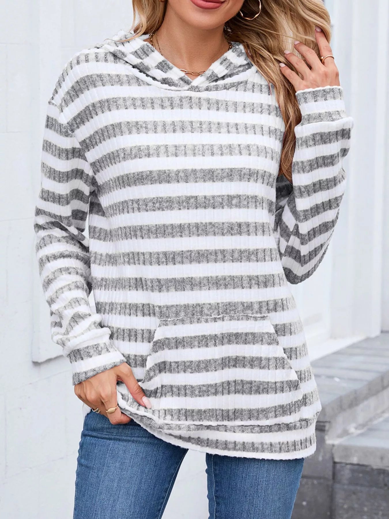 Yasmila - Elegant Warm Striped Hoodie for Women