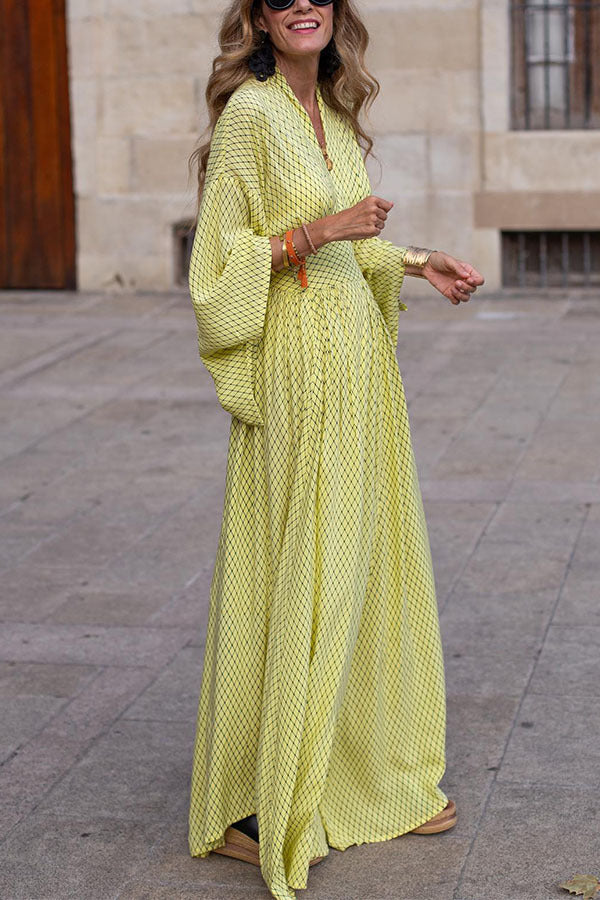 Nashira - Elegant maxi dress with flared sleeves