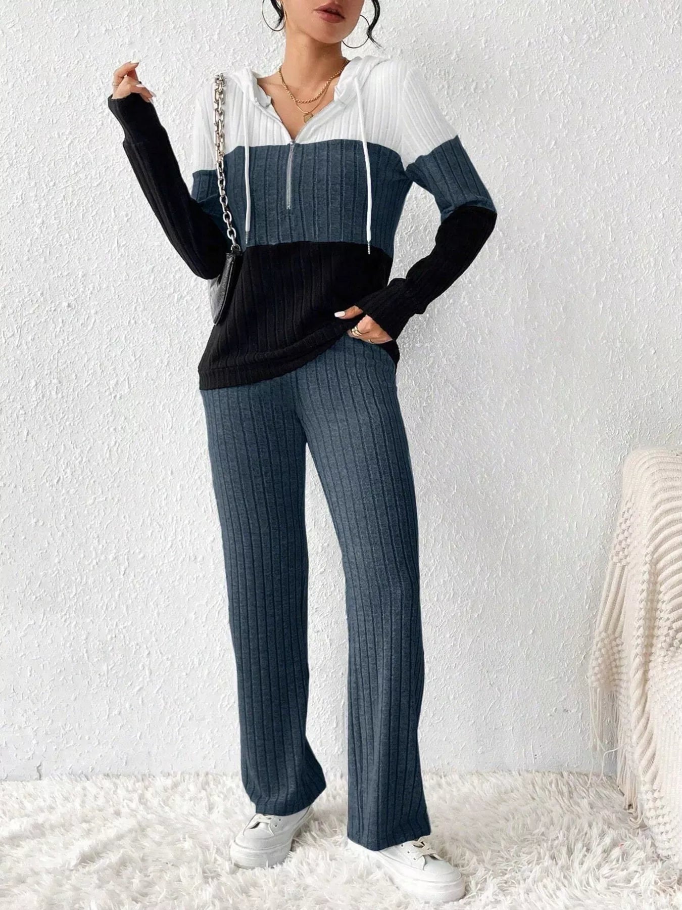 Dahlia - Elegant Half-Zip Hoodie and Trousers Set