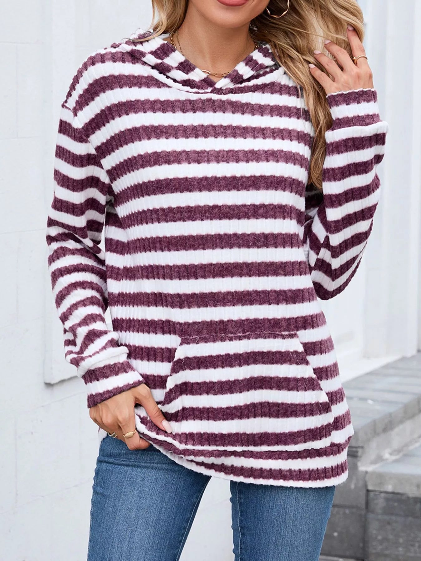 Yasmila - Elegant Warm Striped Hoodie for Women
