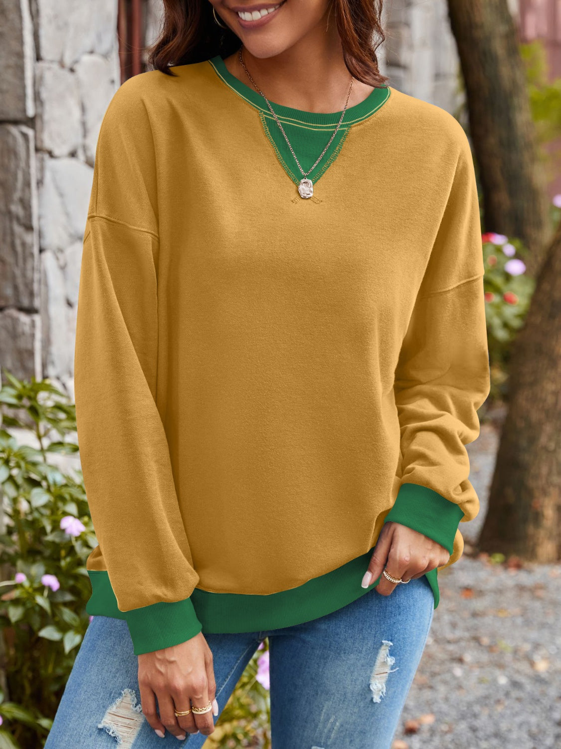 Ziva - Loose contrast round neck long sleeve sweatshirt