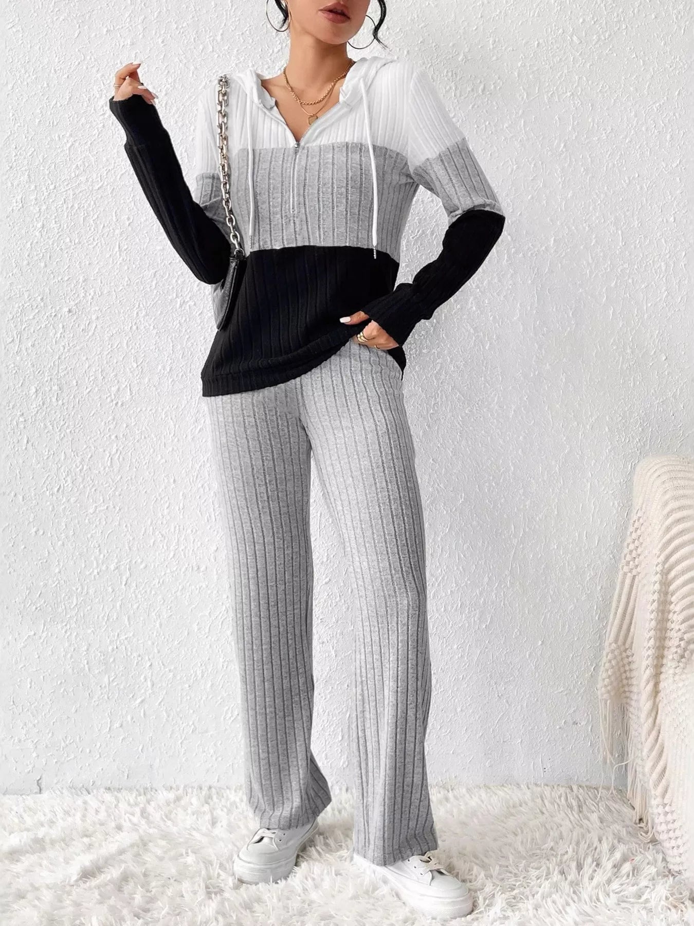 Dahlia - Elegant Half-Zip Hoodie and Trousers Set