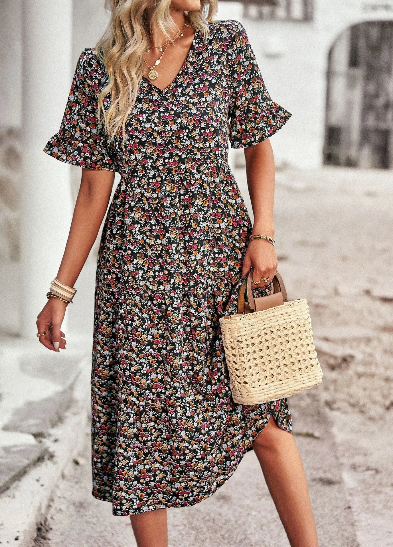 Brianne - Elegant floral V-neck dress with ruffle short sleeves