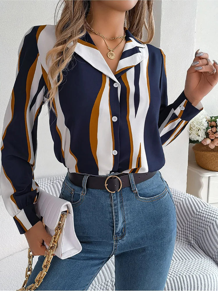 Quinivere - Elegant striped long-sleeve button-up blouse with wave pattern