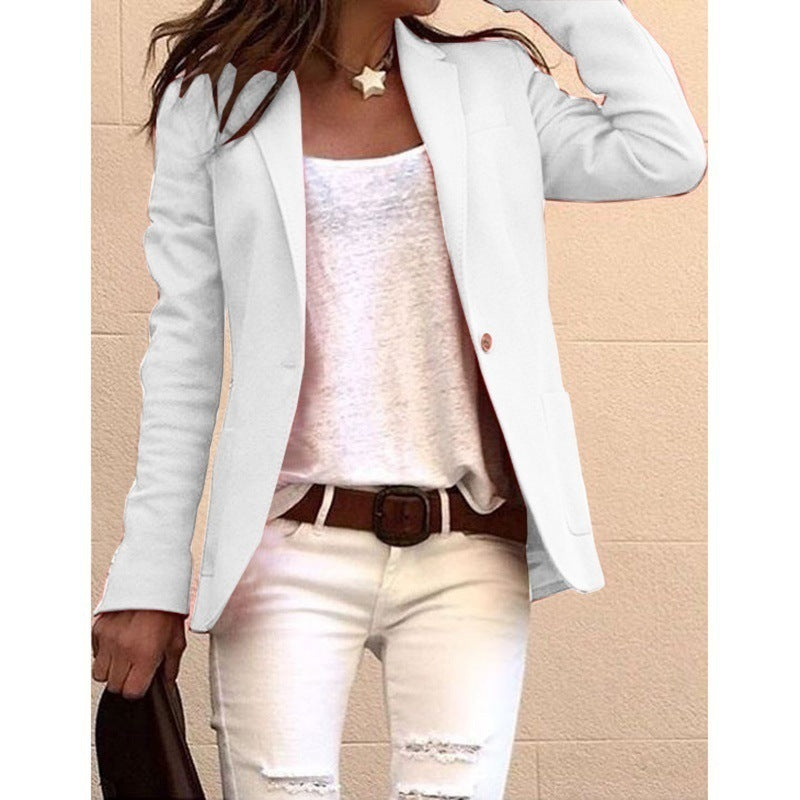 Tailored Women's Blazer with Elegant Button Detail | Chic & Versatile Fit