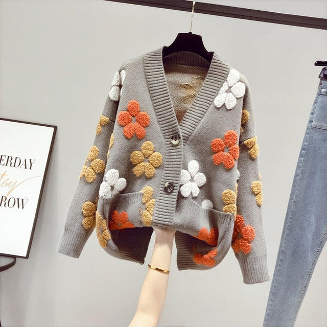 Women's Elegant Floral Knit Cardigan | Stylish, Comfortable, Adaptable