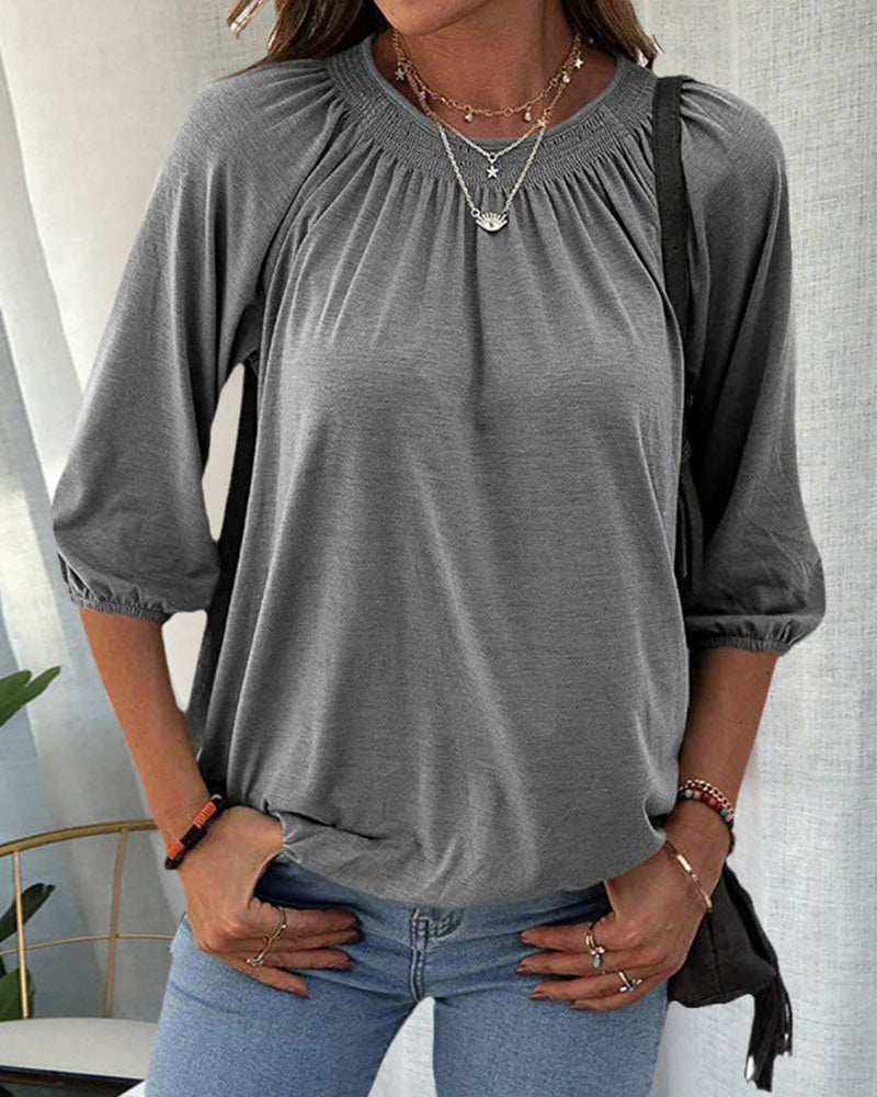Clarinda - Elegant and versatile half-sleeve blouse