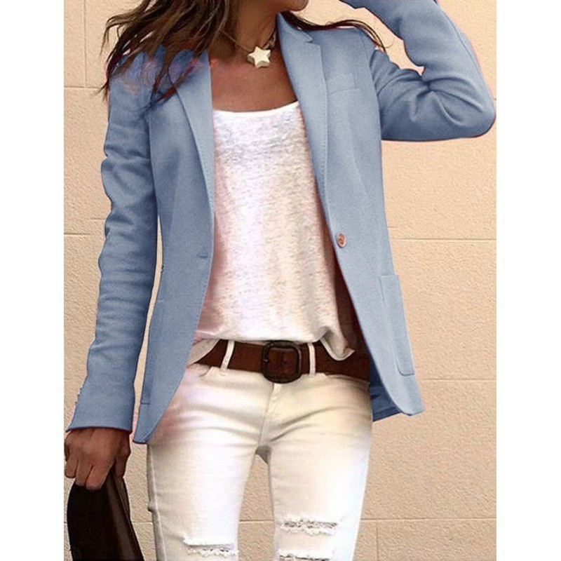 Tailored Women's Blazer with Elegant Button Detail | Chic & Versatile Fit