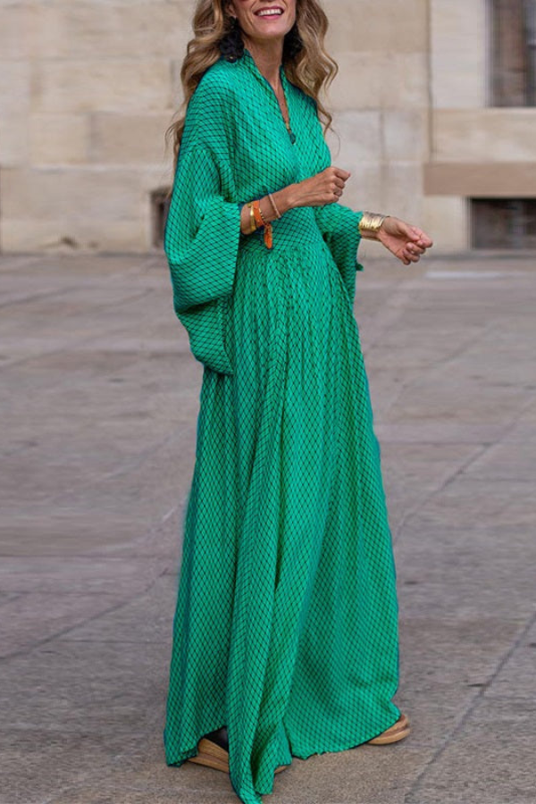 Nashira - Elegant maxi dress with flared sleeves
