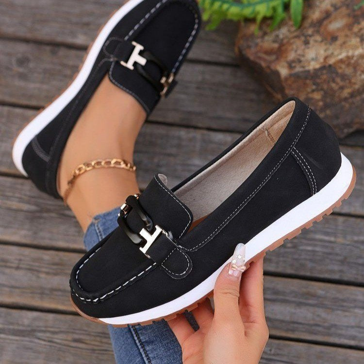 chic-womens-loafers-with-metal-2-om38gl