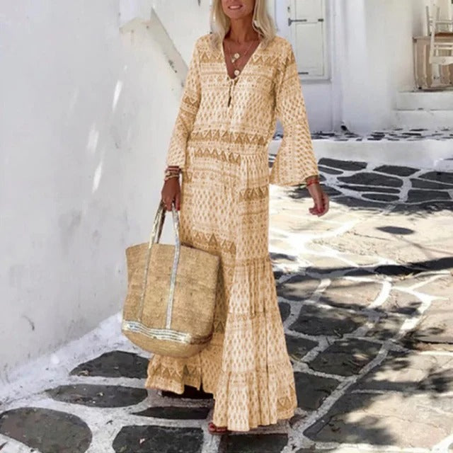 Lyndsey – Elegant vintage-inspired long sleeve maxi dress