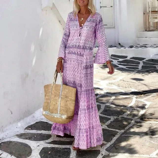 Lyndsey – Elegant vintage-inspired long sleeve maxi dress