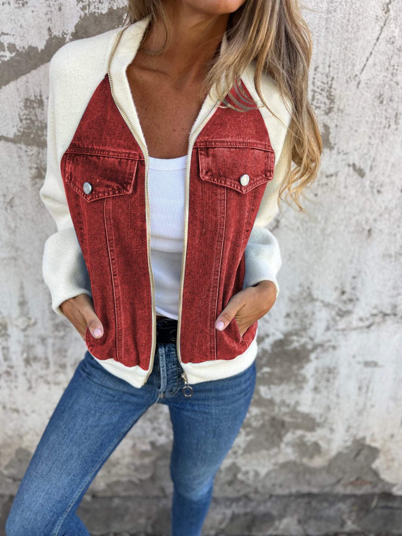 Zuzanna - Elegant zip-up denim jacket