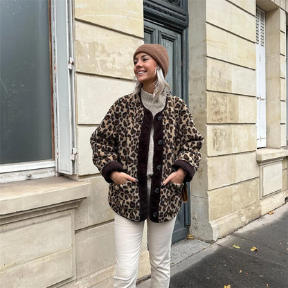 Niamh | Chic Leopard Print Jacket with Elegant O-Neck | Fashion-Forward & Comfy