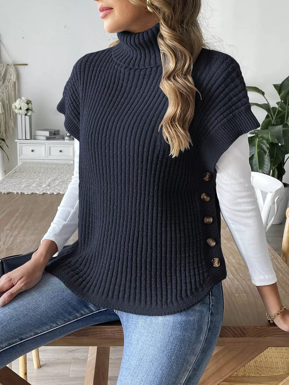 Niniane - Turtleneck side buttoned sweater vest