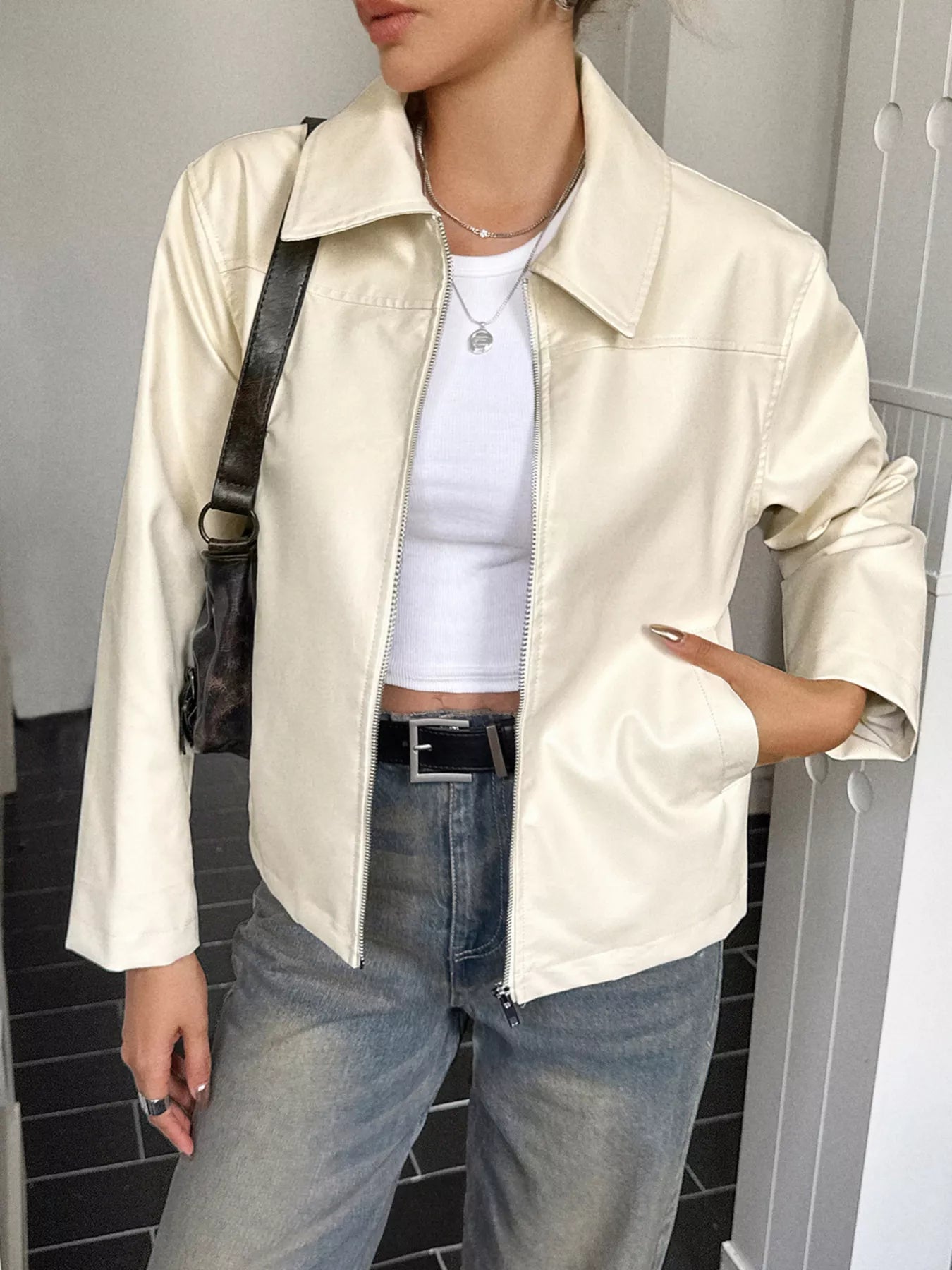 Haizea - Elegant Zip-up leather jacket