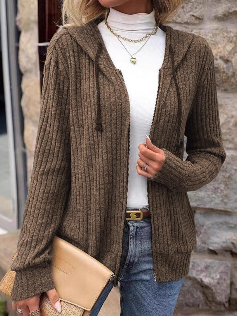 Reanne - Elegant Knitted Zip-Up Cardigan