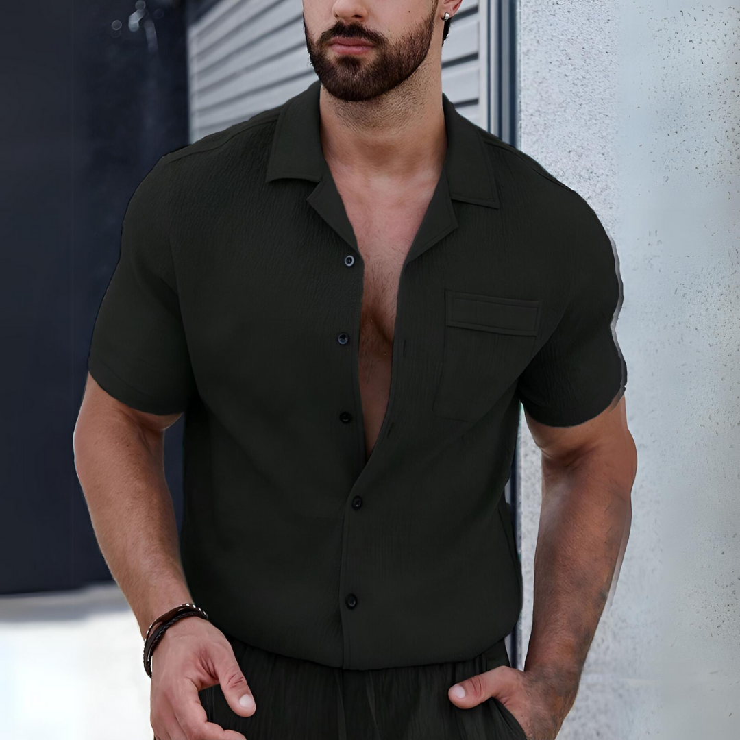 Ronan | Elegant Short-Sleeve Shirt for Gentlemen | Breathable, Stylish, Versatile