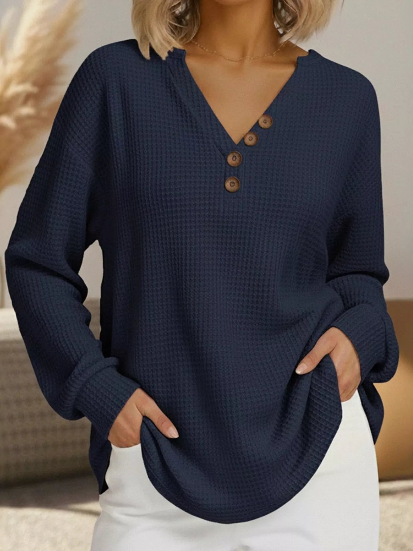 Isra - Casual waffle knit v-neck sweatshirt