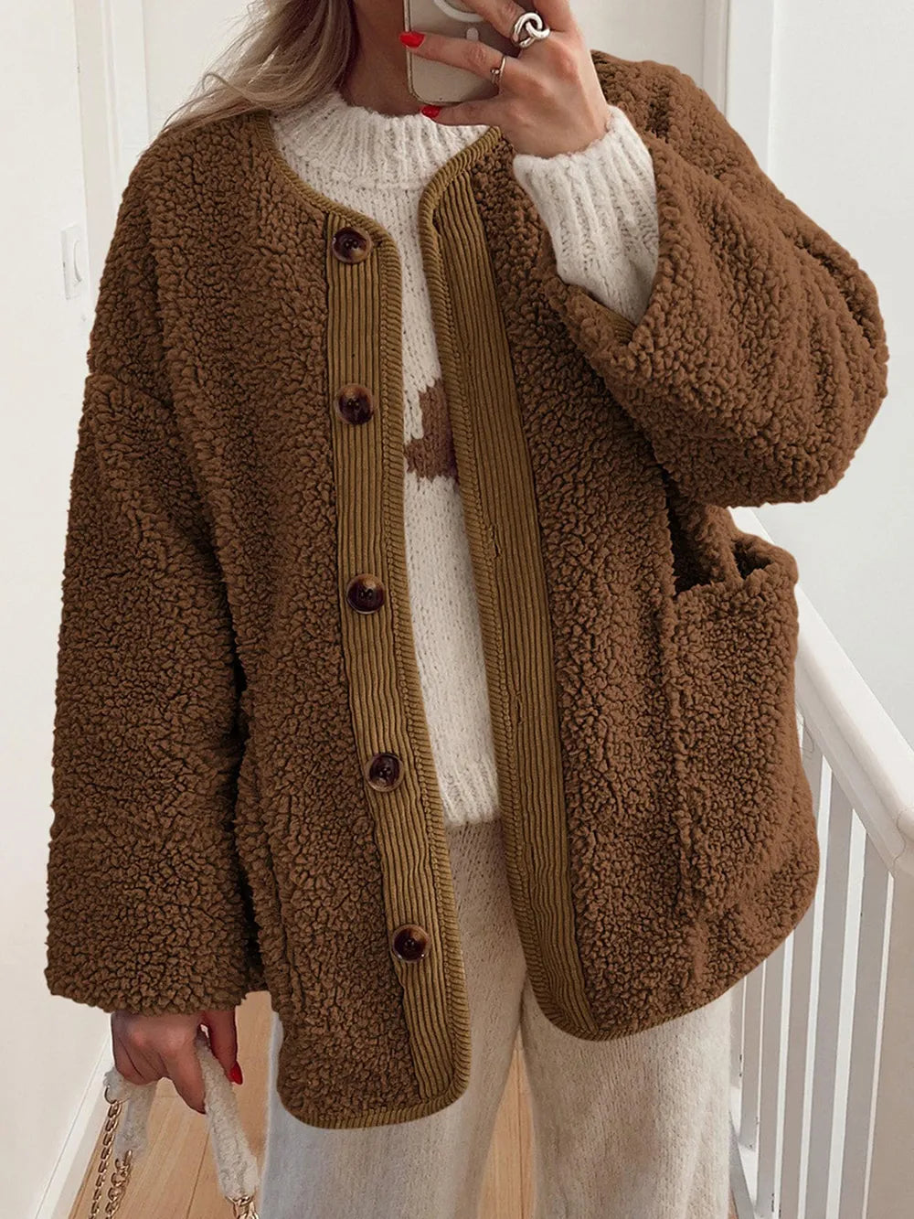 Yasley - Cozy contrast button-up sherpa jacket with pockets