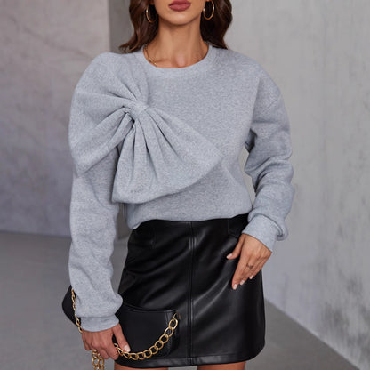 Dolly - Elegant knitted sweater with bow