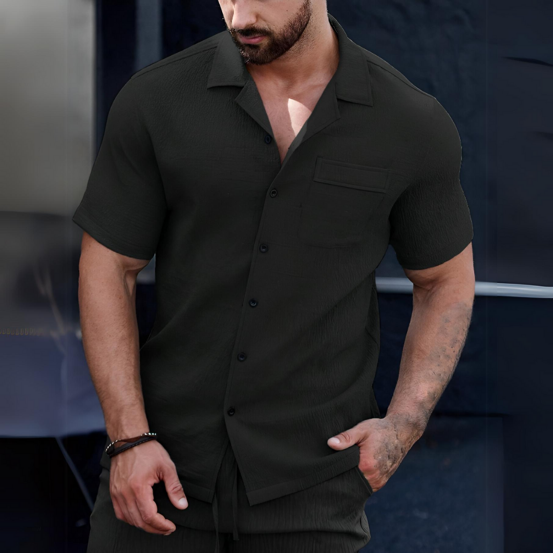 Ronan | Elegant Short-Sleeve Shirt for Gentlemen | Breathable, Stylish, Versatile