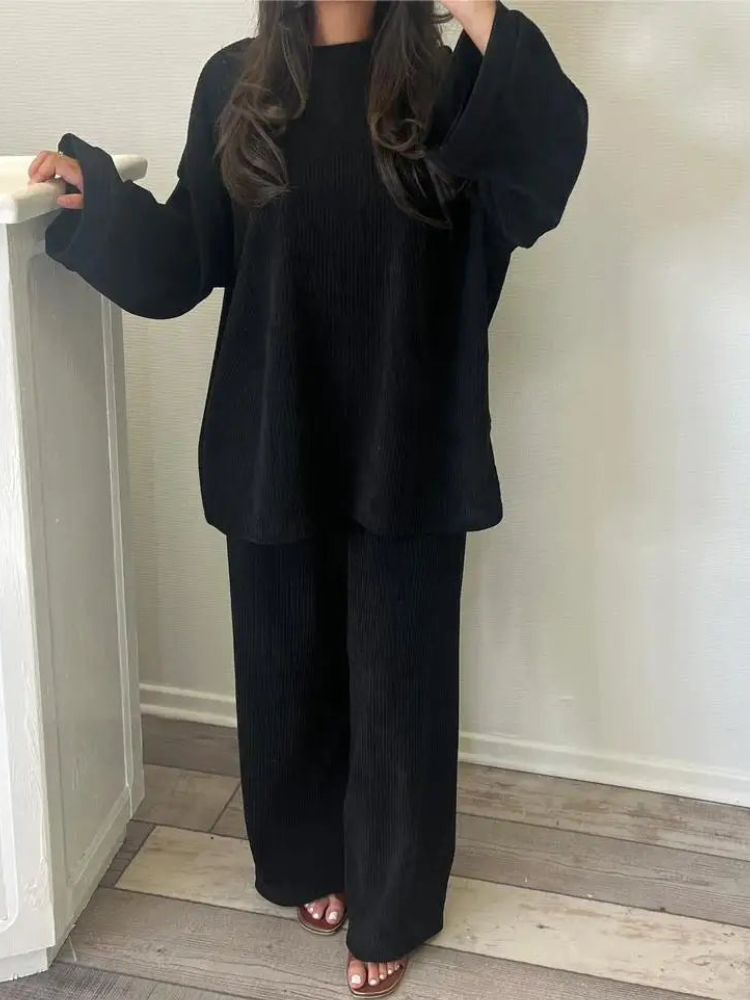 Veyana - Stylish oversize corduroy sweater and pants set