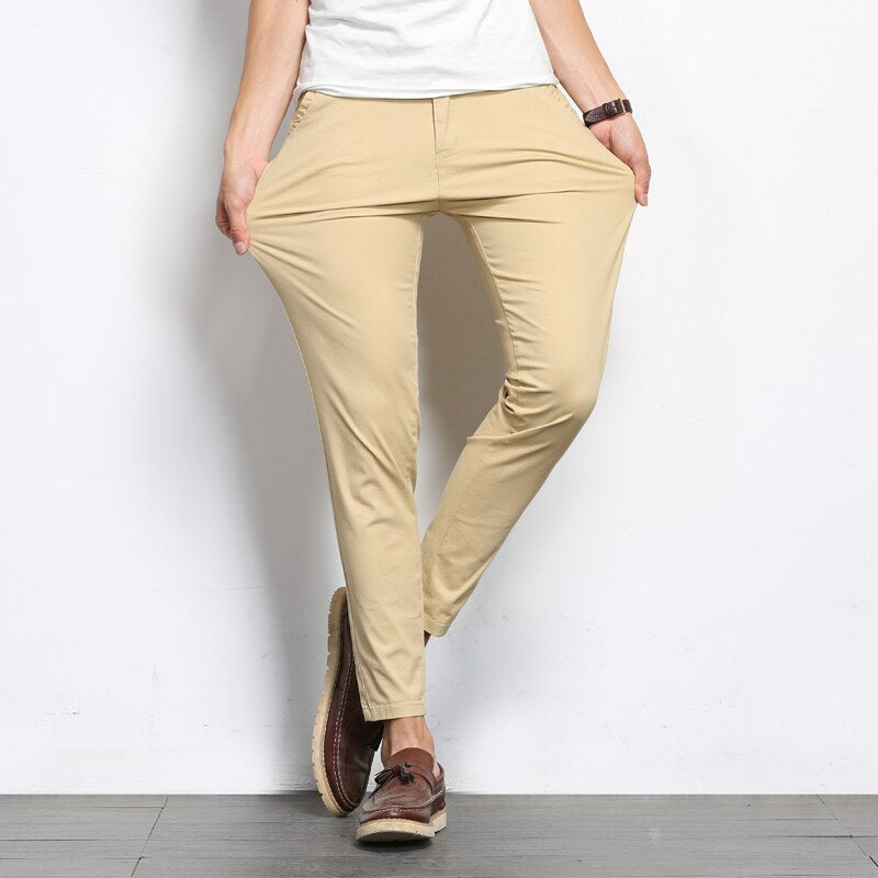 Cillian | Sophisticated Tailored Chinos for Modern Men | Comfortable, Versatile Fit