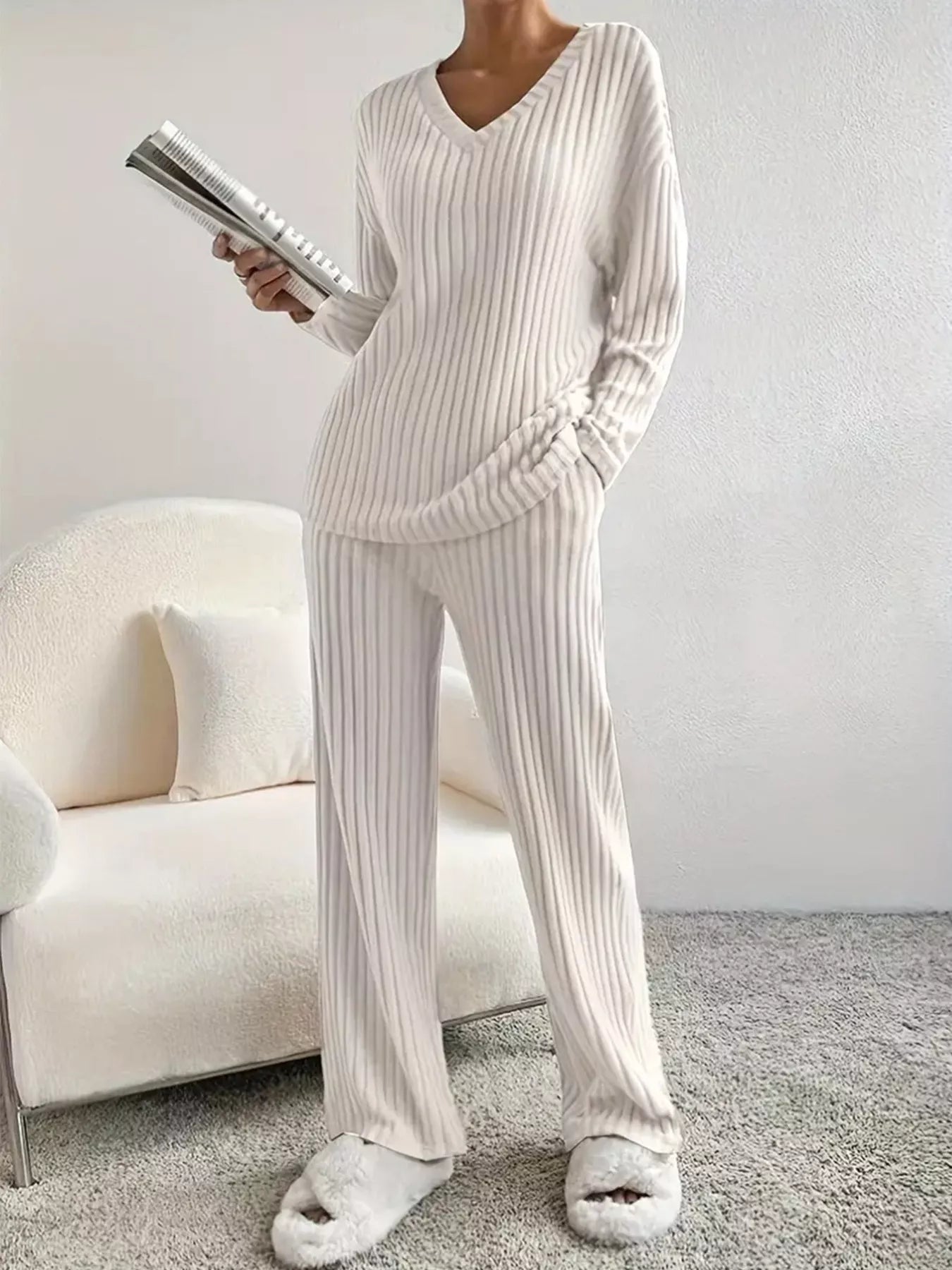 Evianna - Cozy ribbed knitted V-neck sweatshirt and pants set