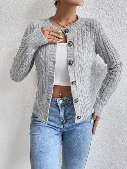 Tianna - Cozy cable knit button-up cardigan