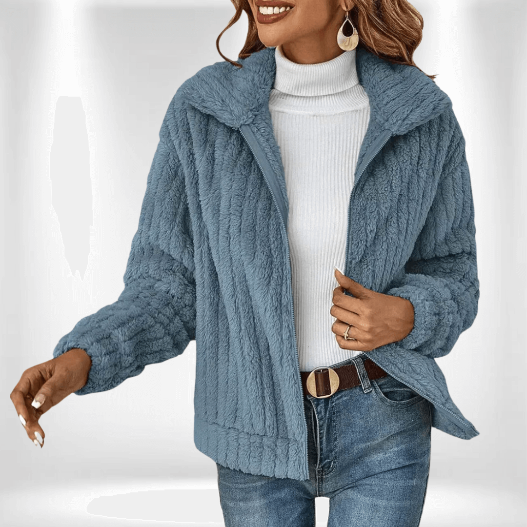 Ciara | Elegant Women's Jacket | Chic Zip Design, Warmth & Versatility