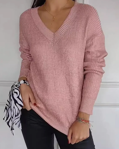 Renesmae - Cozy casual V-neck sweater