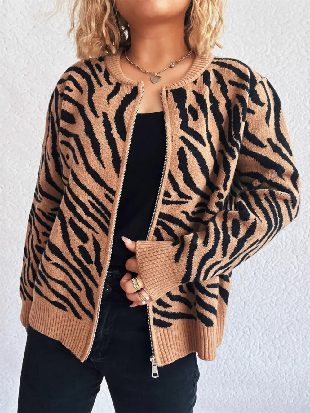 Beatrice - Cozy zebra print zip-up warm cardigan
