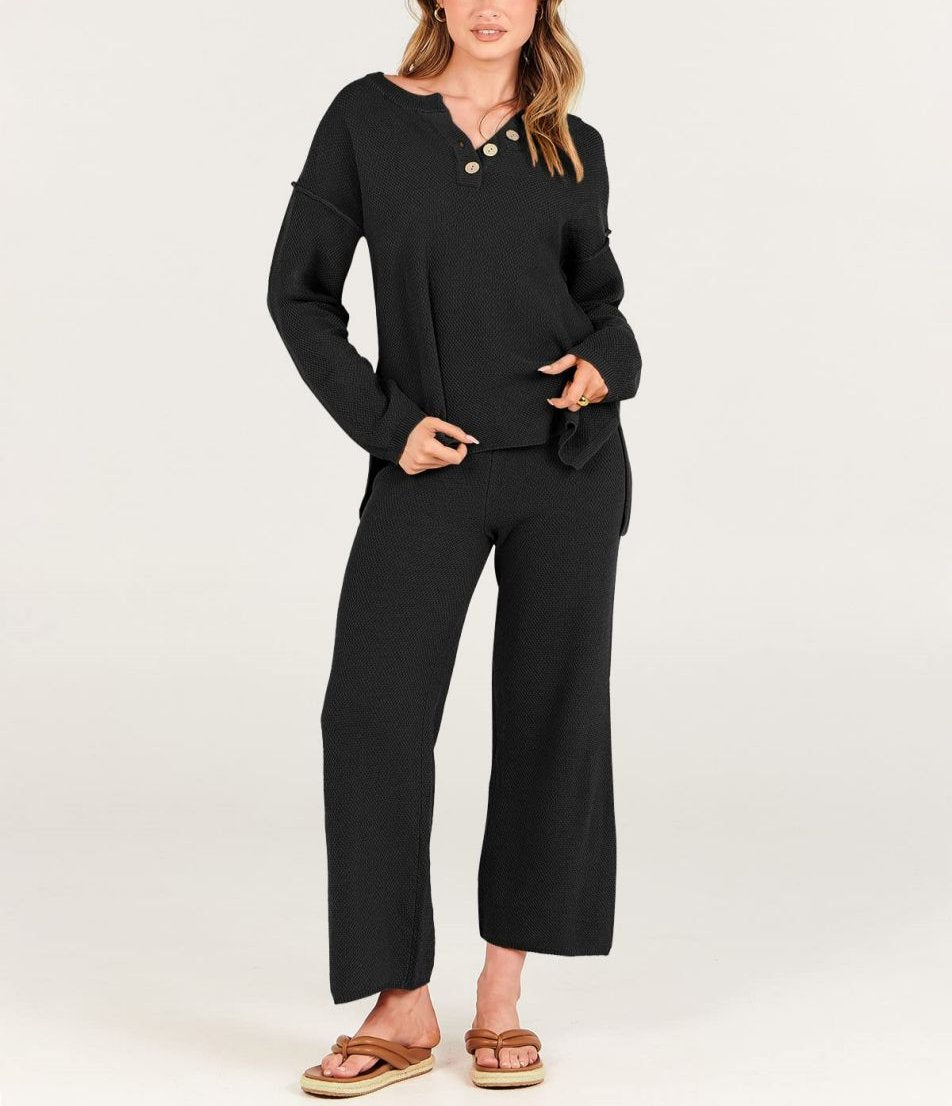 Lavina - Elegant V-neck buttoned jumper and trousers set