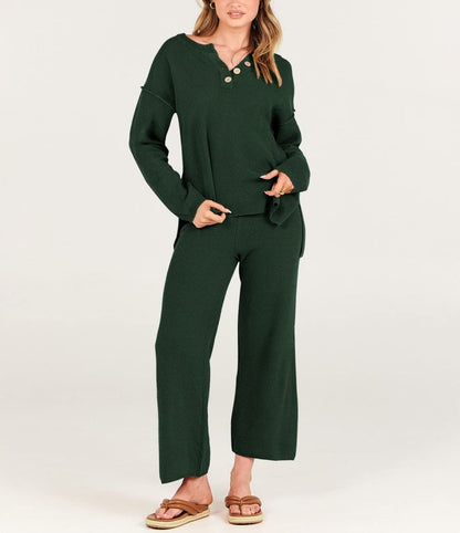 Lavina - Elegant V-neck buttoned jumper and trousers set