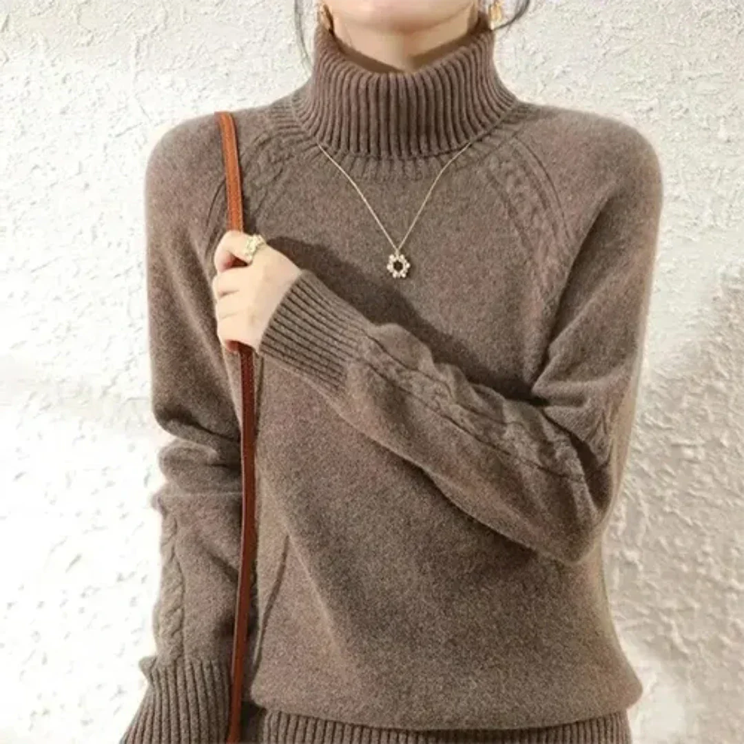 Caoimhe | Women's Luxurious Turtleneck Knit Jumper | Soft, Warm, Stylish Design