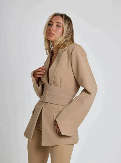 Maebh | Chic Women's Summer Coat | Lightweight, Tailored, Versatile Elegance