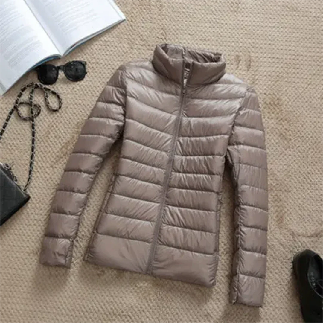 Niamh | Chic Women's Puffer Jacket | Lightweight, Warm & Trendy Hooded Design