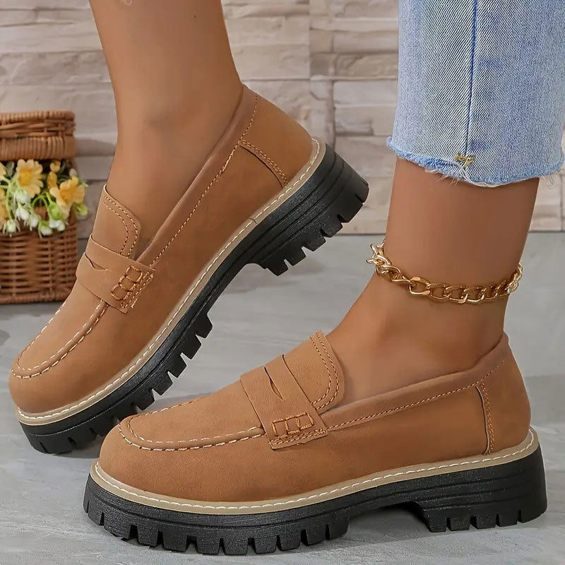 chic-casual-loafers-with-trend-6-4mj481