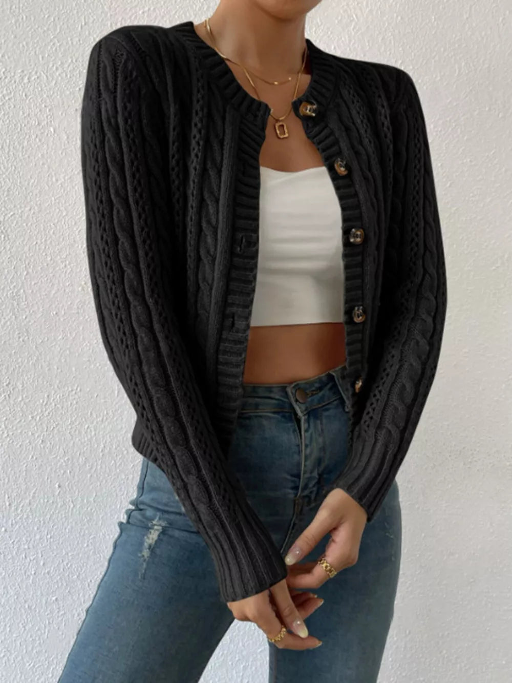 Tianna - Cozy cable knit button-up cardigan