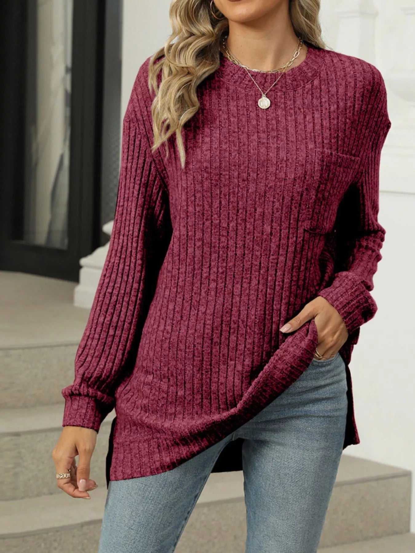 Talya - Elegant Ribbed Knit Round-Neck Sweater