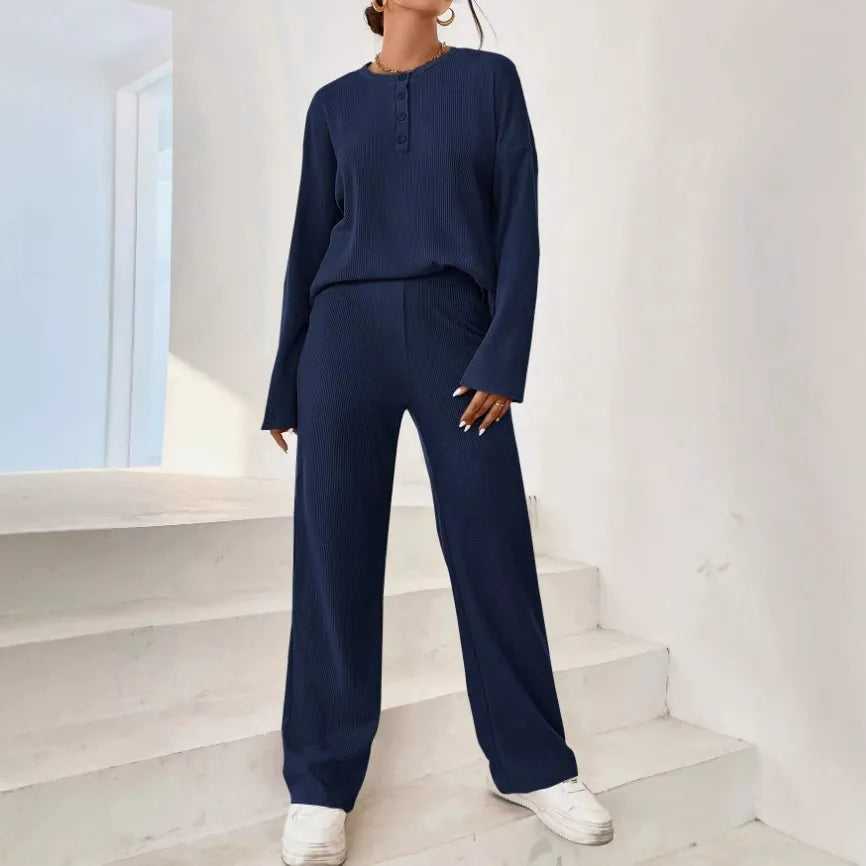Janie - Ribbed knit loungewear set with jumper and trousers