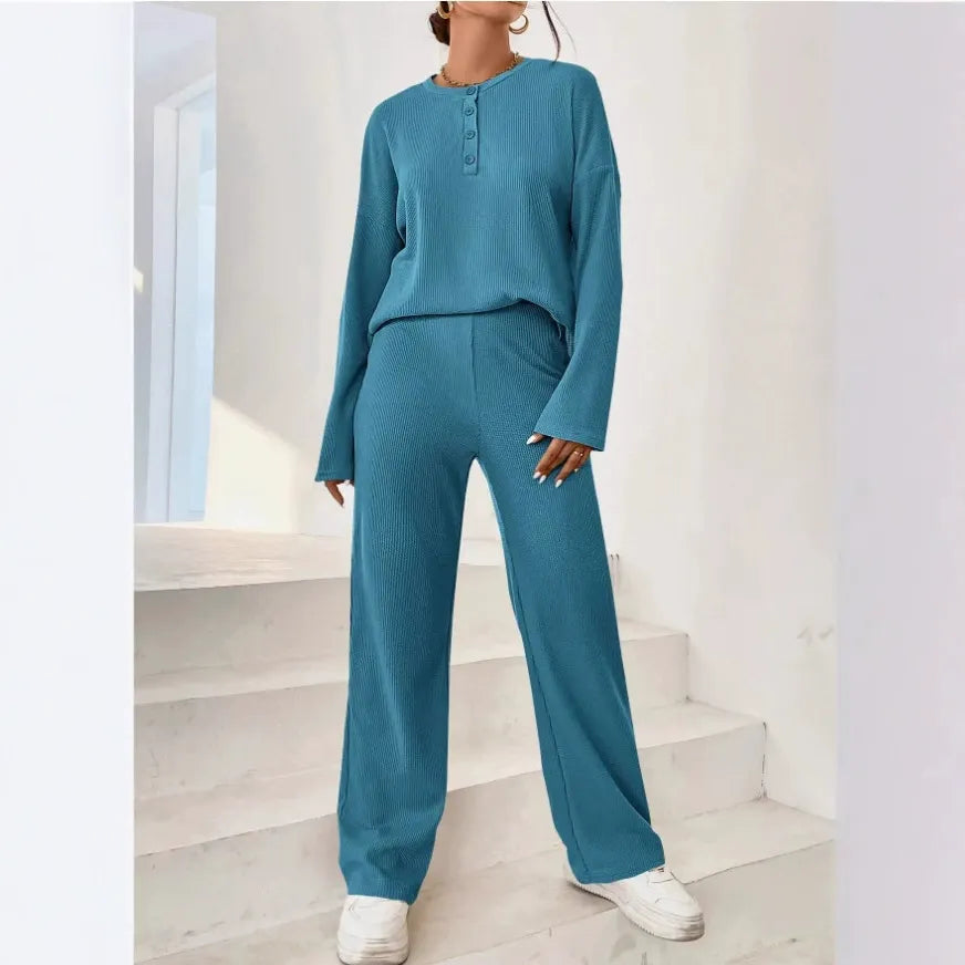 Janie - Ribbed knit loungewear set with jumper and trousers