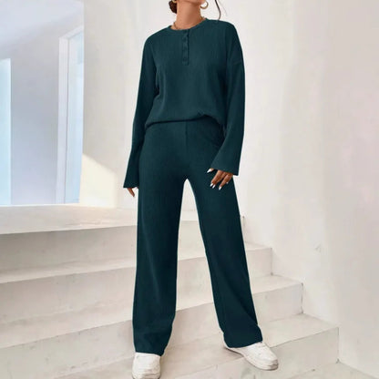 Janie - Ribbed knit loungewear set with jumper and trousers